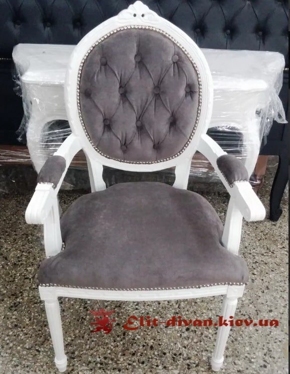 серый стул честер