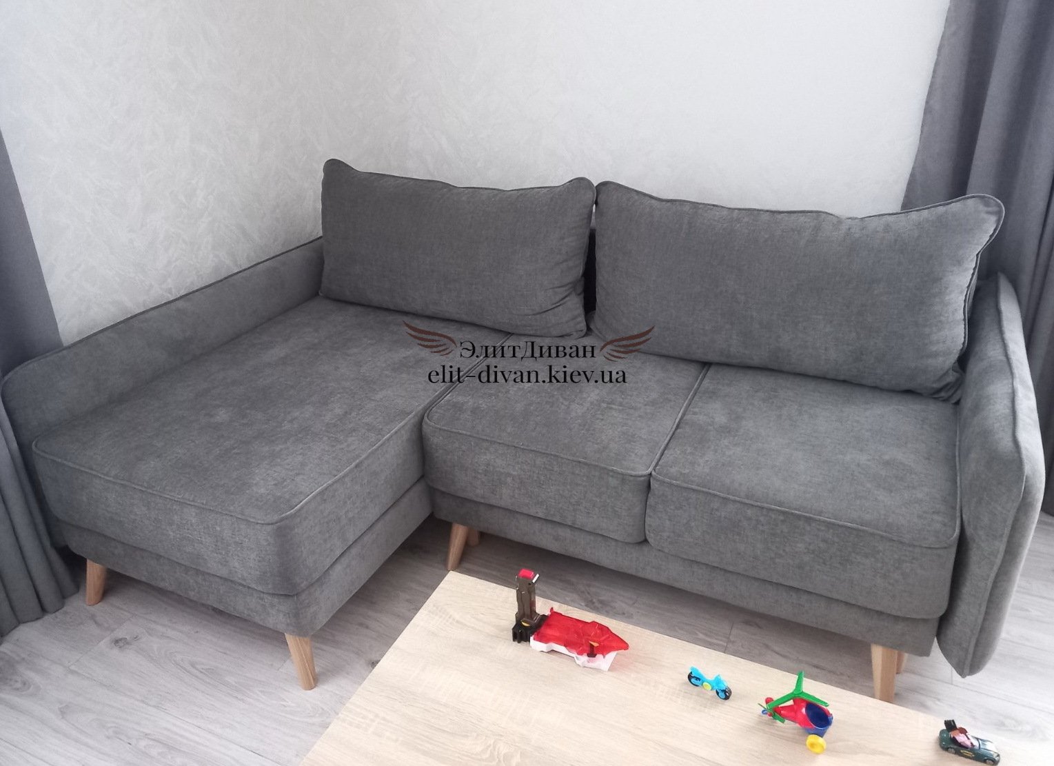 диван угловой на заказ в скандинавском стиле