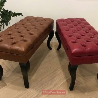 пуфики из кожи на деревянных ножках