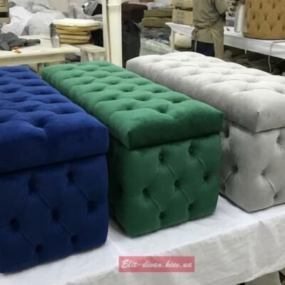 три прямоугольных пуфика со стяжкой