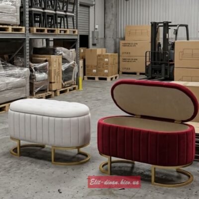 два овальных заказныъх пуфа с нищей внутри